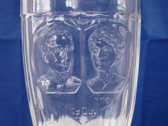 Lithographed tin box. Medicinal water glass. Crystal carving