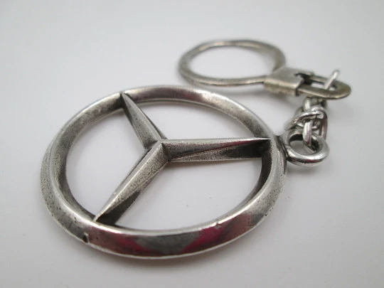 Llavero estrella Mercedes-Benz. Plata de ley. Cadena y enganche. Europa. 1970