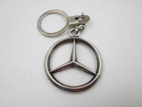 Llavero estrella Mercedes-Benz. Plata de ley. Cadena y enganche. Europa. 1970