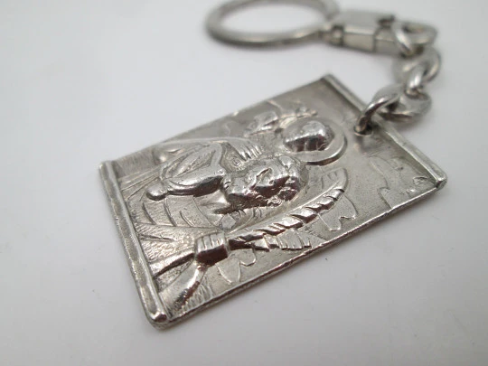 Llavero rectangular caballero. Plata de ley 925. San Cristóbal con el niño. España. 1960