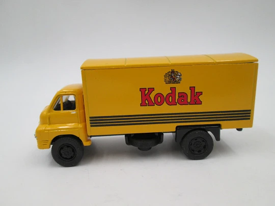 Lledo Vanguards VA8001. Furgoneta Bedford 'S' Type Van Kodak. Metal fundido. Caja. 1980