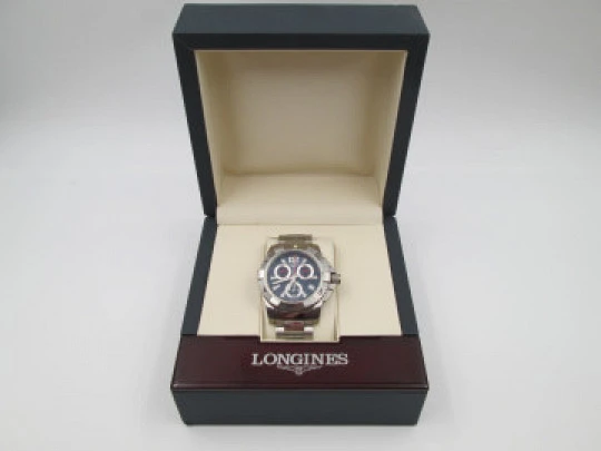 Longines Hydro Conquest 300 meters dive chronograph. Stainless steel. Bracelet