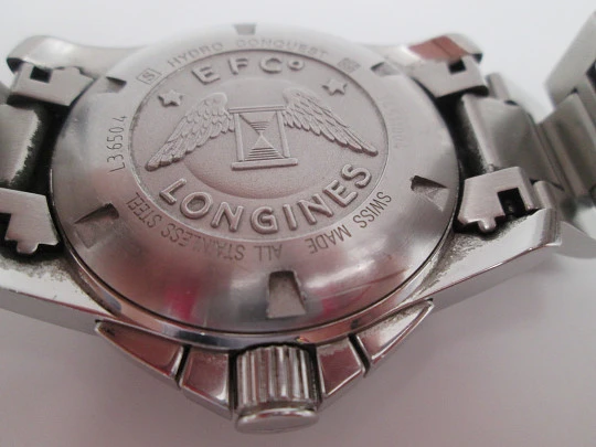 Longines Hydro Conquest 300 meters dive chronograph. Stainless steel. Bracelet