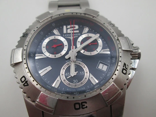 Longines Hydro Conquest 300 meters dive chronograph. Stainless steel. Bracelet