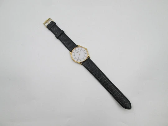 Longines La Grande Classique unisex dress watch. Gold plated & stainless steel. Quartz Longines La Grande Classique unisex dress watch. Gold plated & stainless steel. Quartz