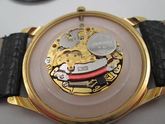 Longines La Grande Classique unisex dress watch. Gold plated & stainless steel. Quartz