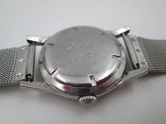Longines military watch. Stainless steel. Manual wind. Minutes scale. Bracelet. 1950's Longines military watch. Stainless steel. Manual wind. Minutes scale. Bracelet. 1950's