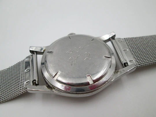 Longines military watch. Stainless steel. Manual wind. Minutes scale. Bracelet. 1950's Longines military watch. Stainless steel. Manual wind. Minutes scale. Bracelet. 1950's