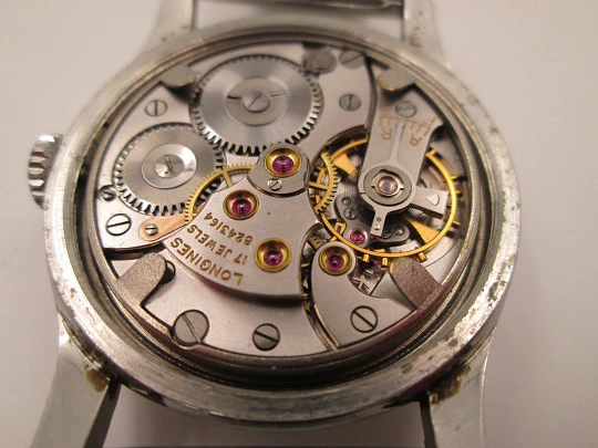 Longines military watch. Stainless steel. Manual wind. Minutes scale. Bracelet. 1950's Longines military watch. Stainless steel. Manual wind. Minutes scale. Bracelet. 1950's