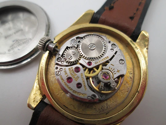 Longines women's wristwatch. Gold plated and stainless steel back. Manual wind. 1970's Longines women's wristwatch. Gold plated and stainless steel back. Manual wind. 1970's