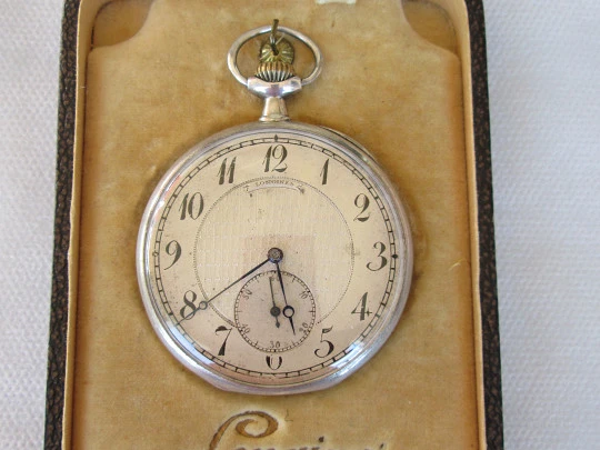 Longines. Plata 800 milésimas. Cuerda remontoir. Estuche. Lepine. 1920