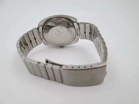 Lorem. Stainless steel. Automatic. Calendar. Bracelet. Swiss. 1970's