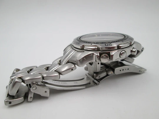 Lotus WR 100 chronograph. Stainless steel. Quartz. Alarm. Bracelet. 1990's