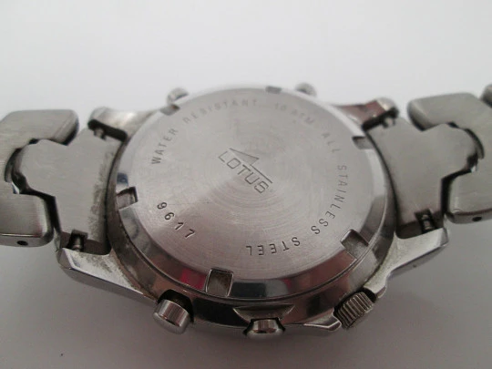 Lotus WR 100 chronograph. Stainless steel. Quartz. Alarm. Bracelet. 1990's