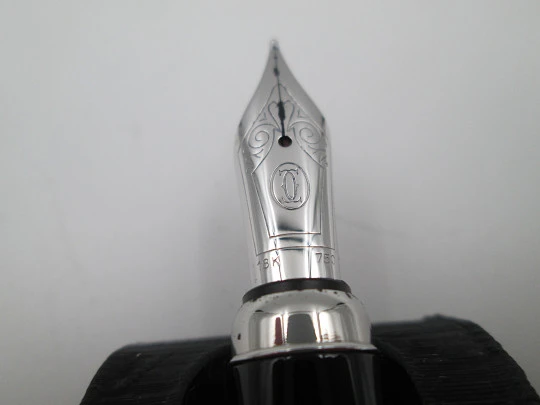 Louis Cartier Stripe fountain pen. Palladium-plated metal and black resin. 2000's. France Louis Cartier Stripe fountain pen. Palladium-plated metal and black resin. 2000's. France