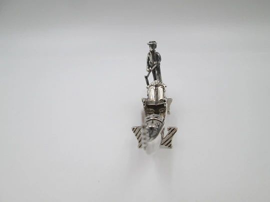 Lovelty venetian gondola miniature with table stand. Sterling silver. Europe. 1980's Lovelty venetian gondola miniature with table stand. Sterling silver. Europe. 1980's