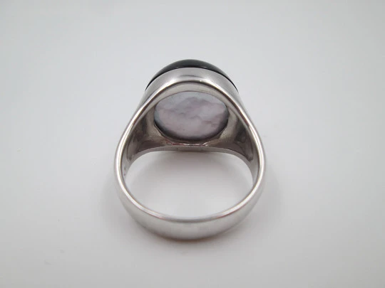 Luxenter women's ring. 925 sterling silver and purple stone. 2000's. Spain