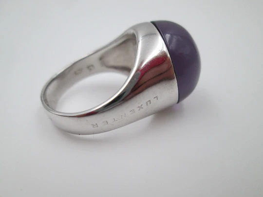 Luxenter women's ring. 925 sterling silver and purple stone. 2000's. Spain
