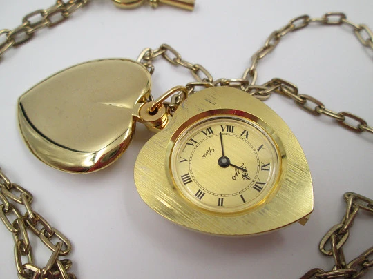 Lys women's heart pendant watch. Gold plated. Manual wind. Key and chain. 1970's