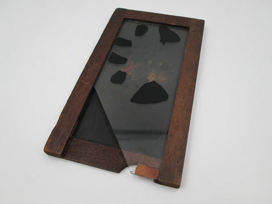 Magic lantern mechanical slide. Single slipping minstrel slide. Wood frame. Europe. 1890's