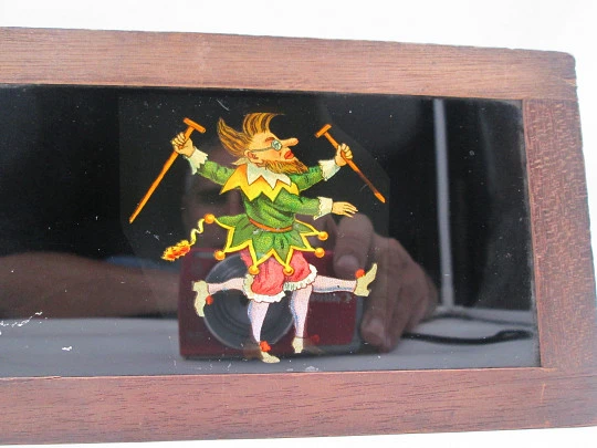 Magic lantern mechanical slide. Single slipping minstrel slide. Wood frame. Europe. 1890's