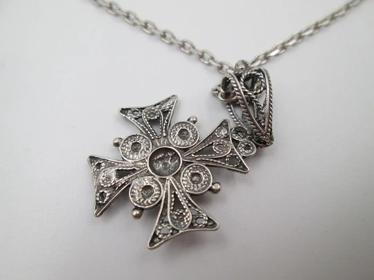 Maltese openwork cross pendant with link chain. Sterling silver. Spring ring clasp. 1990's
