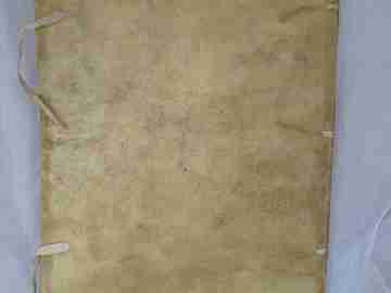 Manuscript. 1750. Judicial sale house. Málaga. Parchment covers