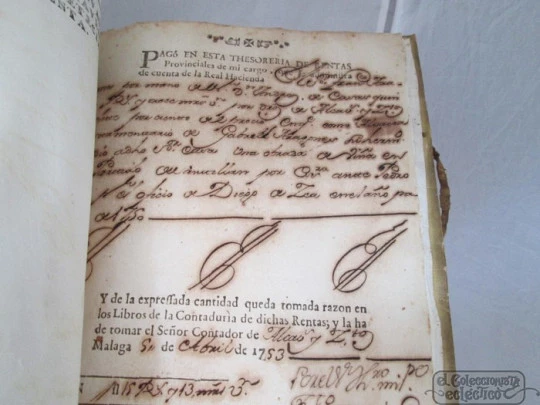 Manuscript. 1758. Census contract. Vélez. Parchment covers. 166 pages