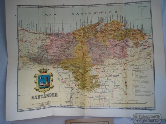 Map coated fabric. Santander. Martín publisher. 1950. Colour. 7 pages