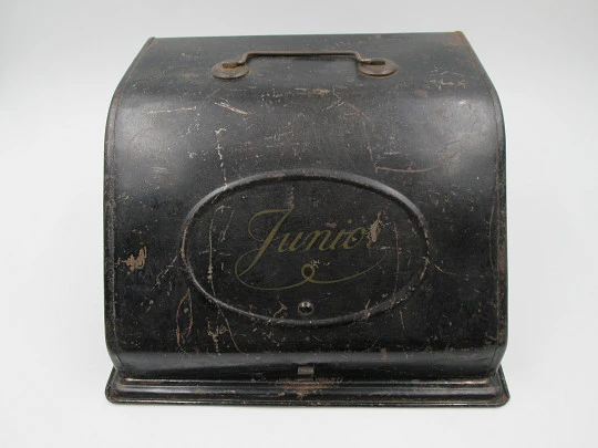 Máquina de escribir de juguete Junior. Hojalata esmaltada. Estuche. 1920