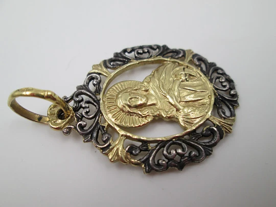 Mary Immaculate openwork medal. Sterling silver & vermeil. Vegetable edge