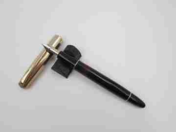 Masterpiece 642 Montblanc. Black resin. Gold plated. 1950's. 14K nib