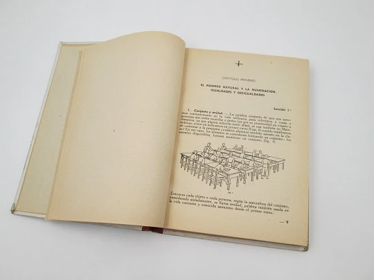 Matemáticas elementales: aritmética y geometría. Alfonso Gironza. Tapas duras. 1940