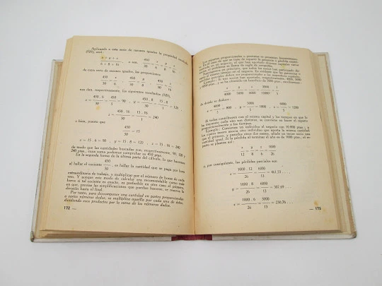 Matemáticas elementales: aritmética y geometría. Alfonso Gironza. Tapas duras. 1940