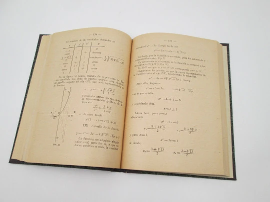 Matemáticas. Benigno Baratech y José Estevan. Editorial El Noticiero. 1944