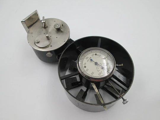 Mechanical anemometer. Nickel plated metal & black lacquer. Manual wind. Germany, 1910's