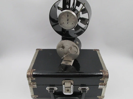 Mechanical anemometer. Nickel plated metal & black lacquer. Manual wind. Germany, 1910's