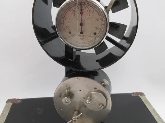 Mechanical anemometer. Nickel plated metal & black lacquer. Manual wind. Germany, 1910's