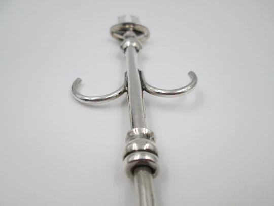 Mechanical fork / clamp for serving bread. 925 sterling silver. 1970's. Spain