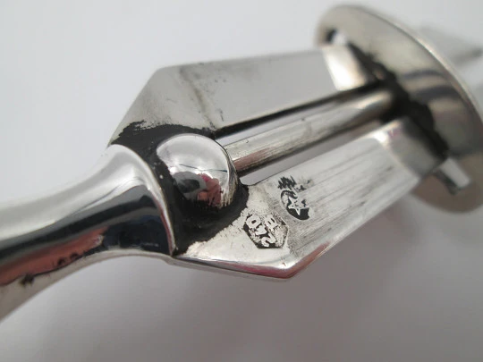 Mechanical fork / clamp for serving bread. 925 sterling silver. 1970's. Spain