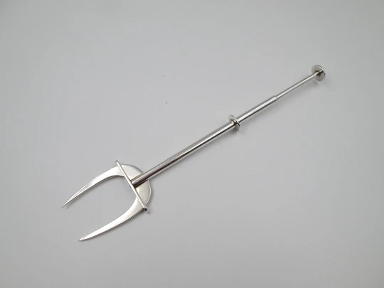 Mechanical fork / clamp for serving bread. Sterling silver. Hallmarks. Spain. 1960's