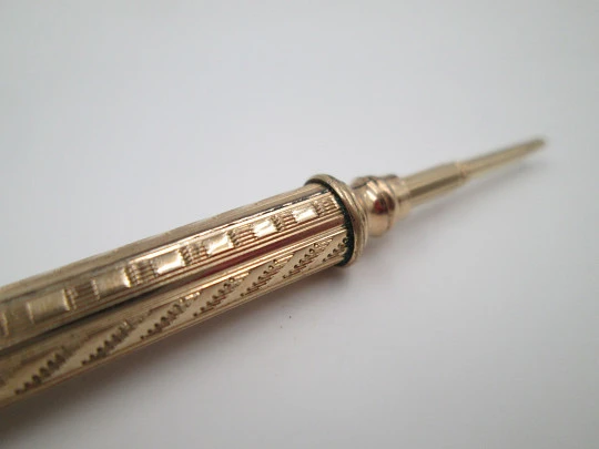 Mechanical propelling twist pencil. Gold plated metal. Europe. 1890's