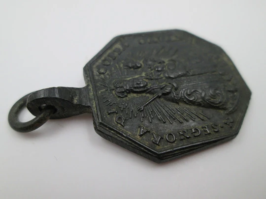 Medalla bronce. San Augusto y Virgen de Copacabana. Siglo XVIII. España