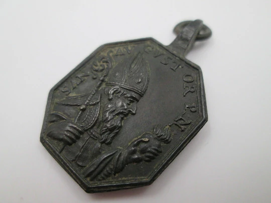 Medalla bronce. San Augusto y Virgen de Copacabana. Siglo XVIII. España