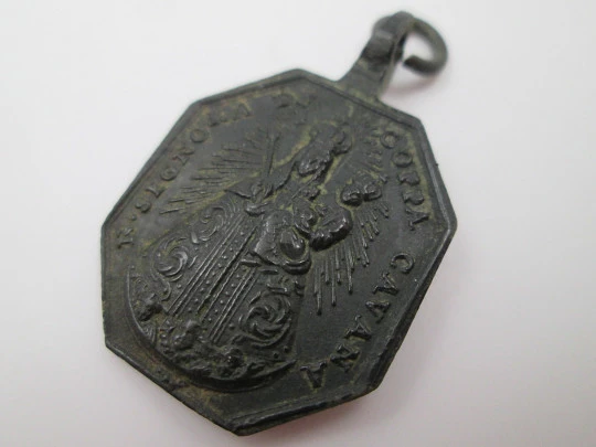 Medalla bronce. San Augusto y Virgen de Copacabana. Siglo XVIII. España