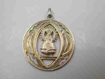 Medalla calada Virgen del Pilar. Plata de ley vermeil. España. 1930