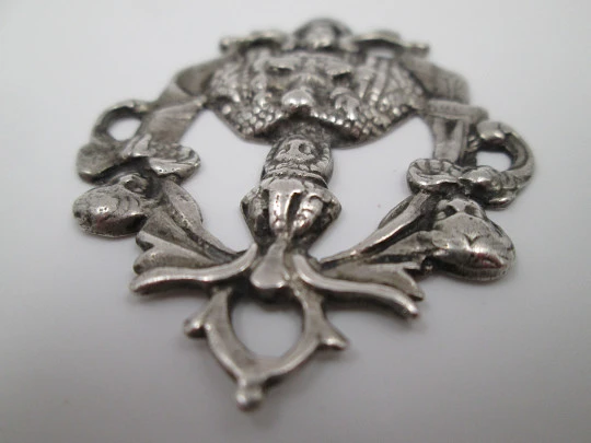 Medalla calada. Virgen del Sagrario. Toledo. Plata de ley. Siglo XVIII