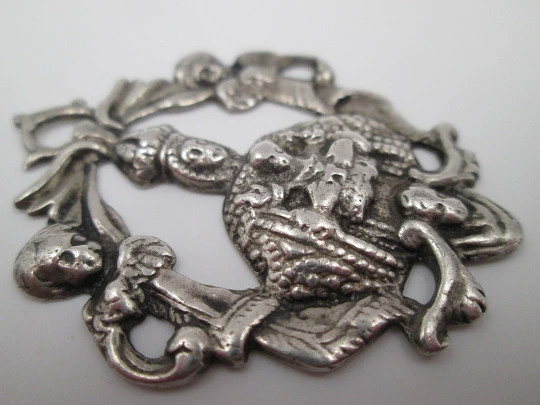 Medalla calada. Virgen del Sagrario. Toledo. Plata de ley. Siglo XVIII