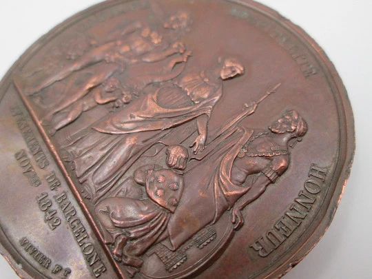 Medalla cobre Bombardeo de Barcelona 1842. Vivier F. Relieve. Francia