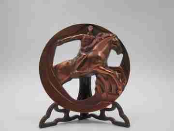 Medalla cobre FNMT Jinete con caballo. Alto relieve, Trabajo calado. Años 80